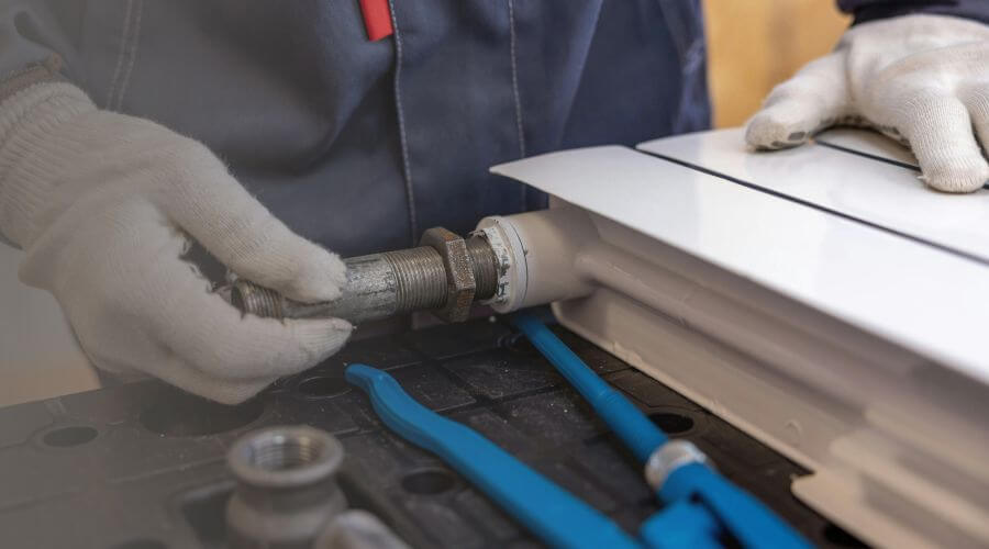 Gas Line Leak Repair in Laton, CA